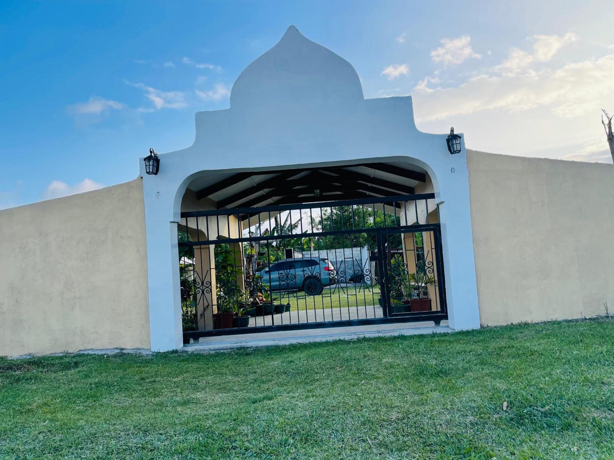 Janessa'S Dwellery Bed & Breakfast Port Vila Ngoại thất bức ảnh